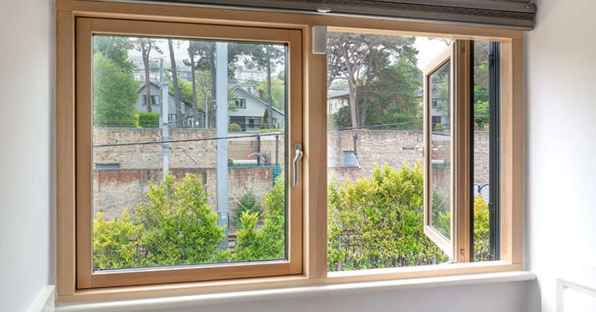 You are currently viewing Drvo-aluminijum prozori Complanare za savršenu toplotnu i zvučnu izolaciju